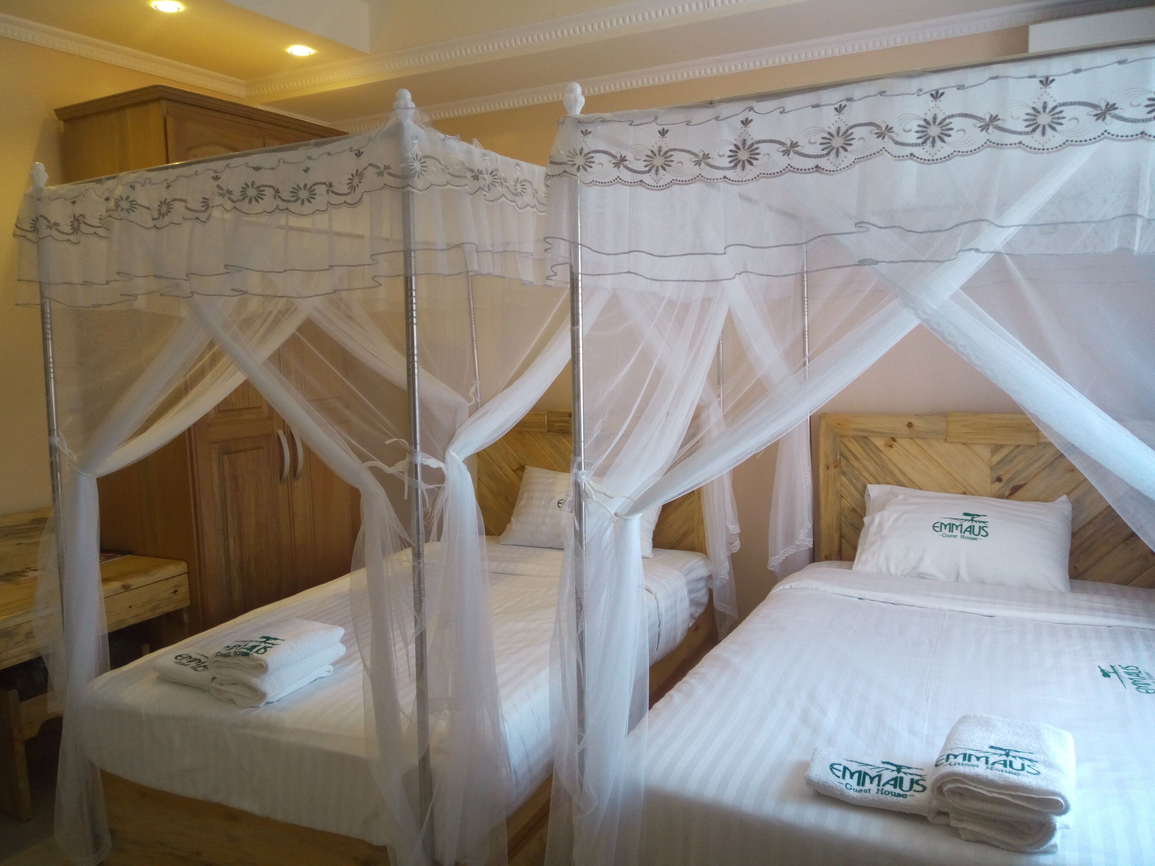 Executive Twin Room | Desk, soundproofing, free cots/infant beds, free WiFi