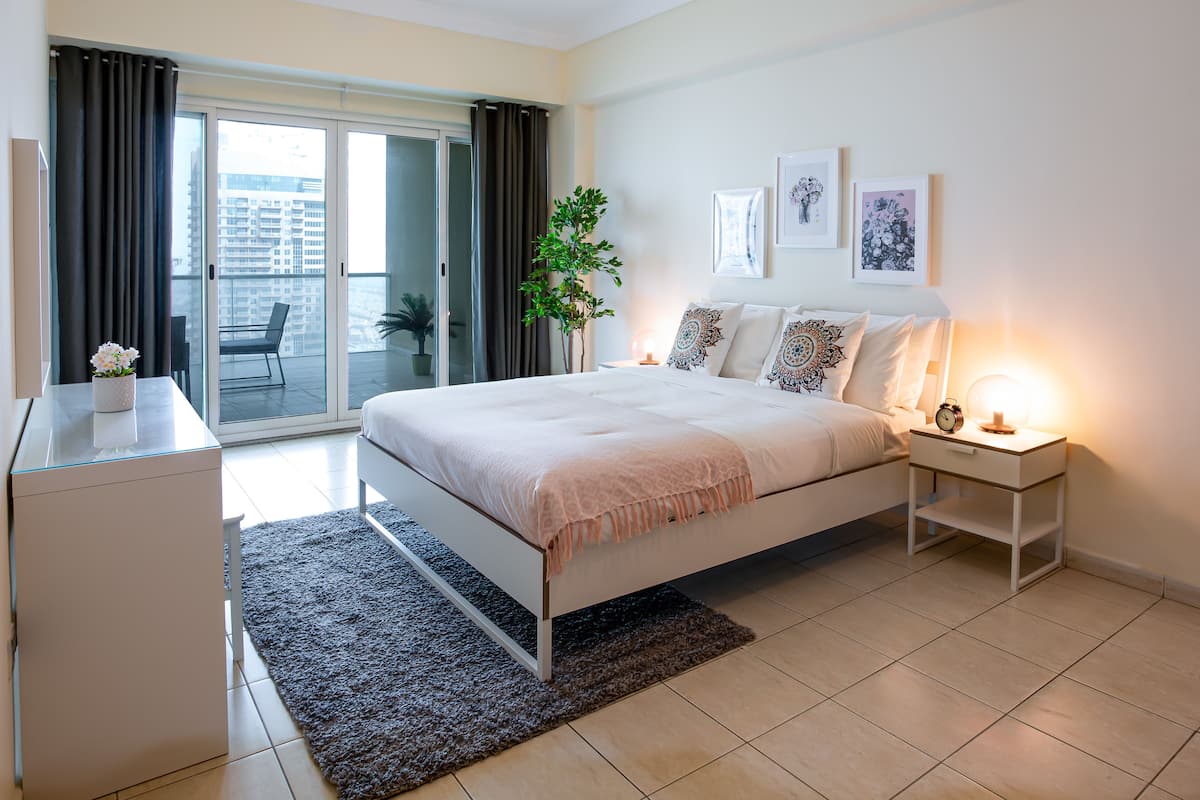 Panoramic Apartment | Dihias secara berasingan, dilengkapkan perabot secara berasingan