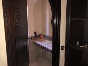 Villa | Bathroom - Villa City Garden-Marrakech-VLC-260 (Marrakech)