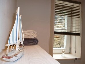 公寓 (weiß) | 浴室 | 淋浴设施、吹风机、毛巾、肥皂