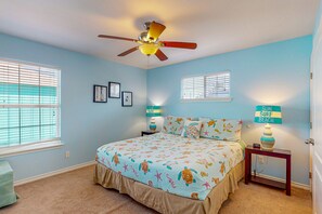3 bedrooms, free WiFi, bed sheets - Private Pool, Pet Friendly, Golf Cart Access, Close to Beach (Port Aransas)