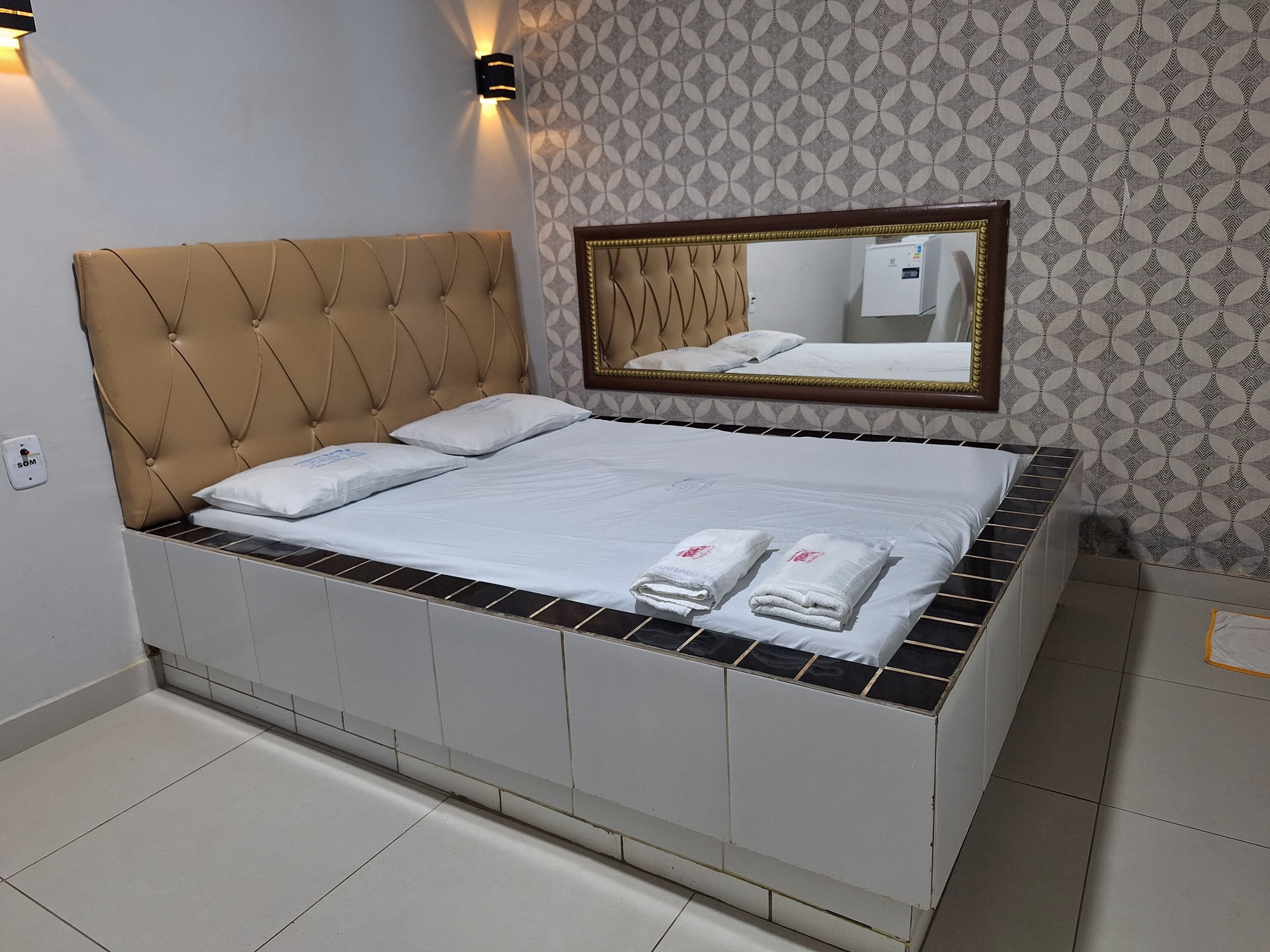 1 habitación y ropa de cama 