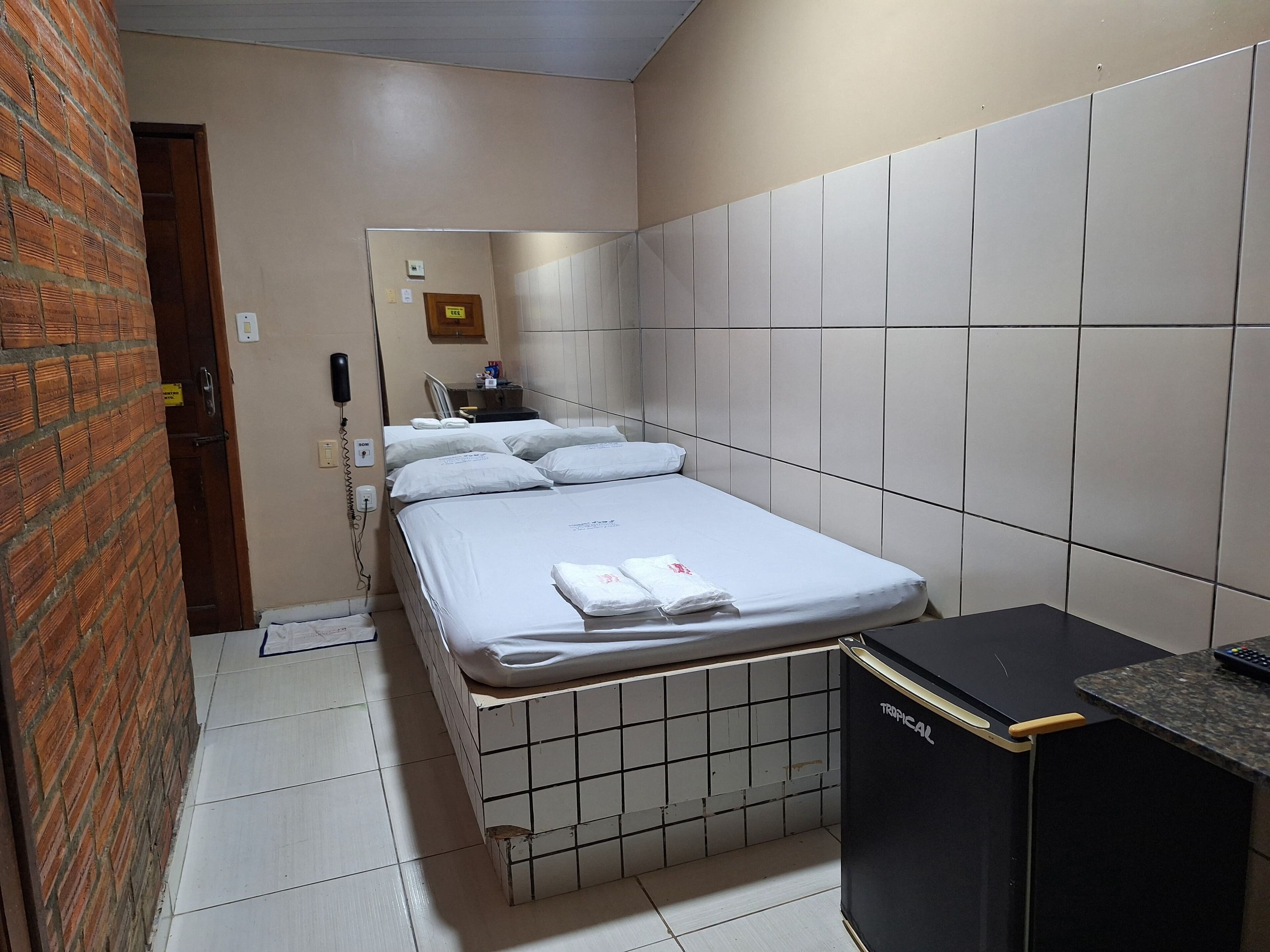 1 kamar tidur dan seprai linen