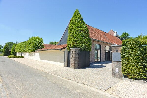 Property entrance - Hof van Eine (Oudenaarde)