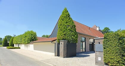 Hof van Eine