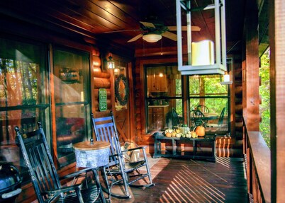 Pet-Friendly Cabin in the Woods w/HOT TUB! Secluded, Cozy, 2,000' Up!