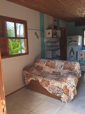 Bungalow | Oleskelualue | Taulutelevisio