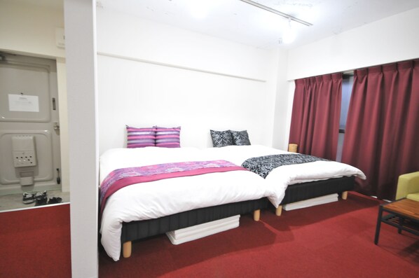 Free WiFi, bed sheets - GATE80 nagai stadium (Osaka)