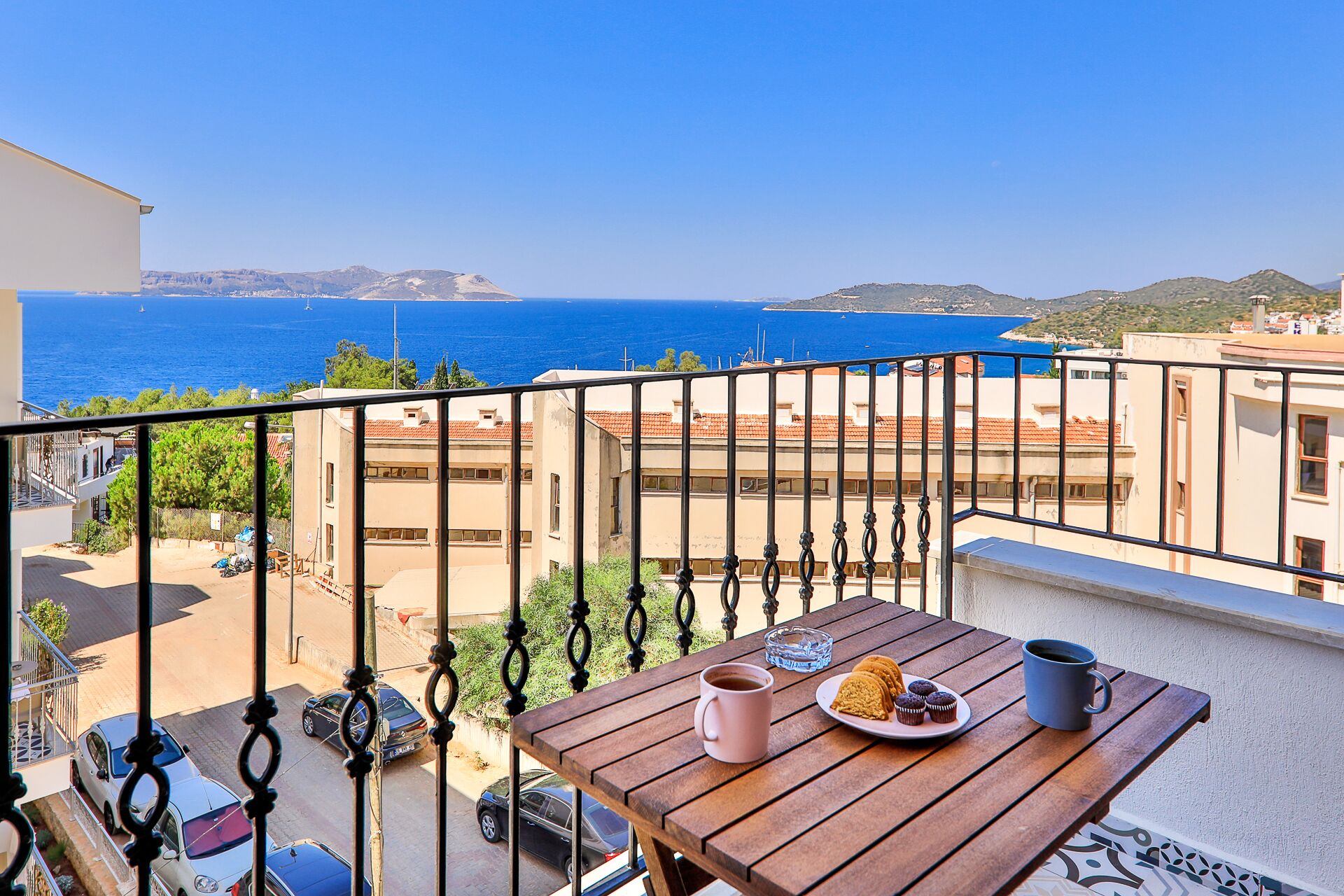 Apartamento superior, vistas al mar | Balcón
