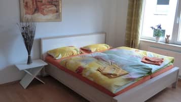 Free WiFi, bed sheets