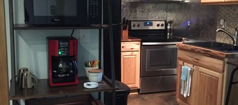 Private Studio w/ Kitchen and Patio