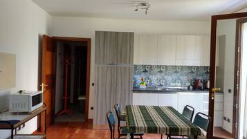 Studio, Garden View (Ripa) | Private kitchen | Full-size fridge, microwave, stovetop, dishwasher