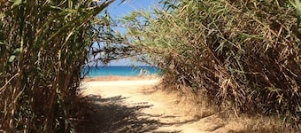 Kastraki Dream near the beach