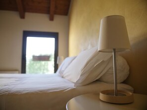 أغطية فراش متميزة وبديكورات فريدة لكل غرفة وطراز فريد لكل وحدة