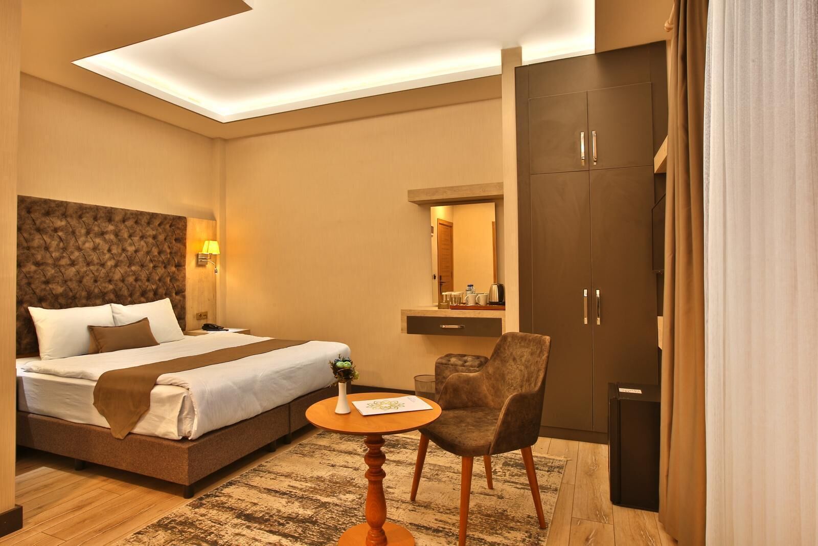 minibar, soundproofing, iron/ironing board, free wifi