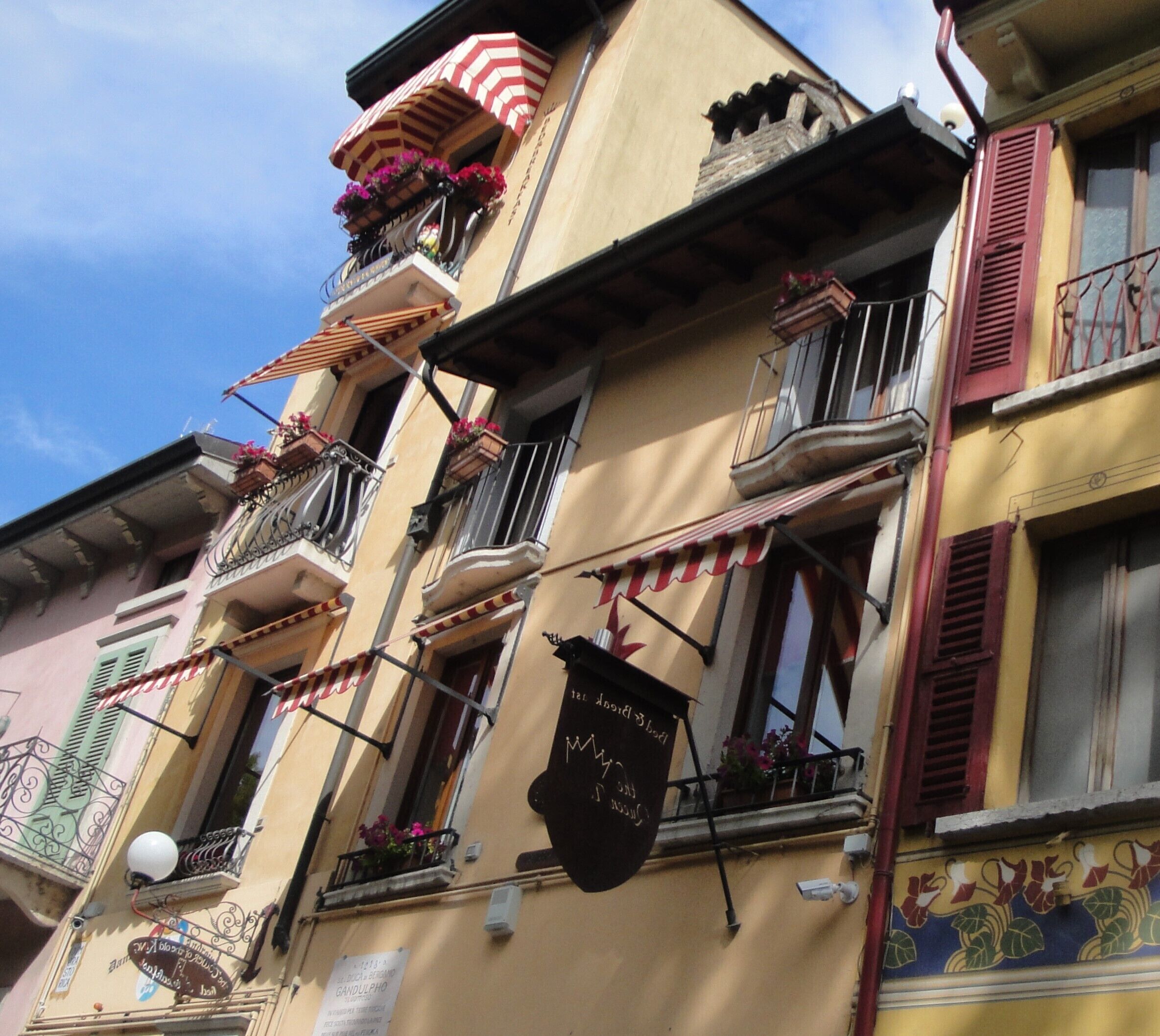 Facciata della struttura