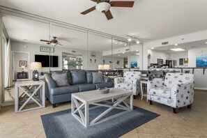 Condo, 2 Bedrooms, Beach View (102) | Living area