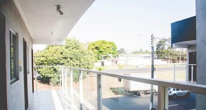 Leati's Hotel