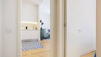 Deluxe Apartment, 1 Bedroom | Private kitchen
