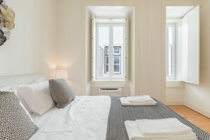 Superior appartement, 2 slaapkamers | Individueel gedecoreerd, geluiddichte muren, een strijkplank/strijkijzer