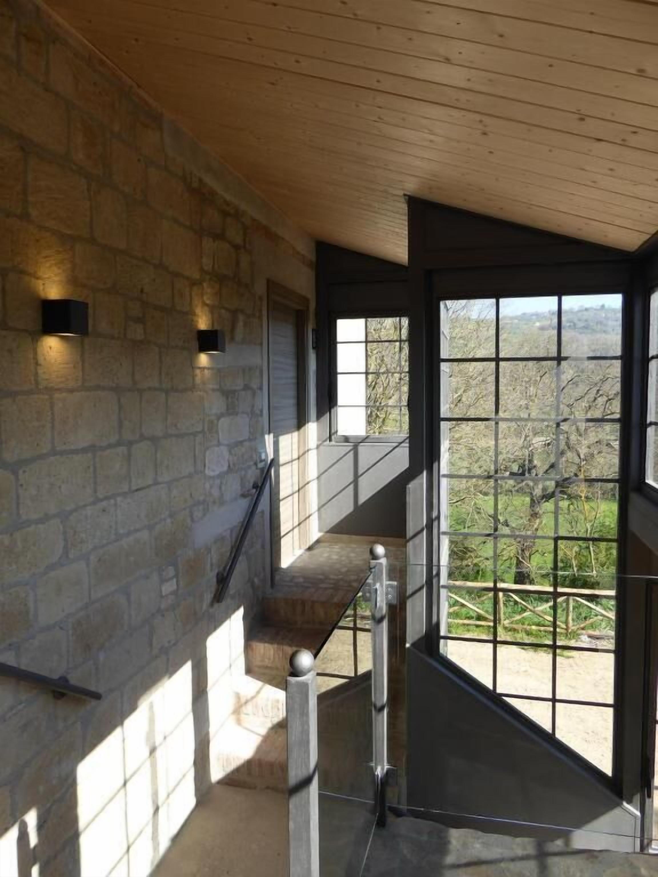 Doccia, soffione a pioggia, set di cortesia gratuito, asciugacapelli