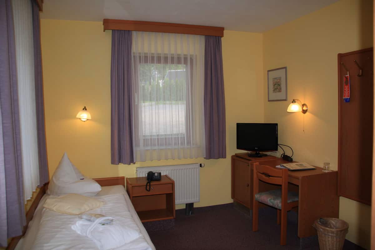 Couette en duvet, minibar, coffre-fort, rideaux dâobscurcissement