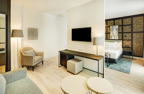 Down duvets, minibar, in-room safe, individually decorated - Sercotel Ayala Bilbao (Bilbao)