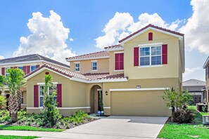 Exterior - EV_7036  – 7 Bed, 5 Bath Screened-In Private Pool with Spillover Spa, Games Room (Davenport)