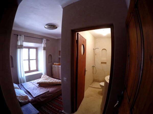 Individually furnished, laptop workspace, blackout drapes