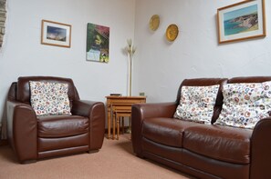 Cottage, 2 Bedrooms | Living room | 40-inch flat-screen TV with digital channels, TV, DVD player - Shipload Cottage (Bideford)