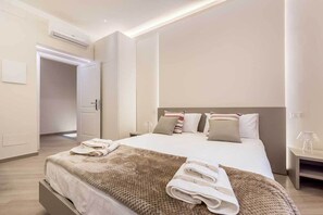 Minibar, in-room safe, desk, soundproofing - Alchimia di Mare (La Spezia)