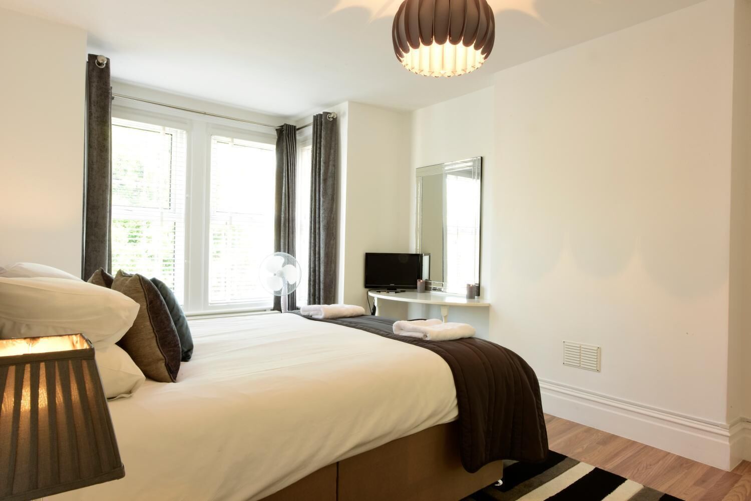 Iron/ironing board, free WiFi, bed sheets