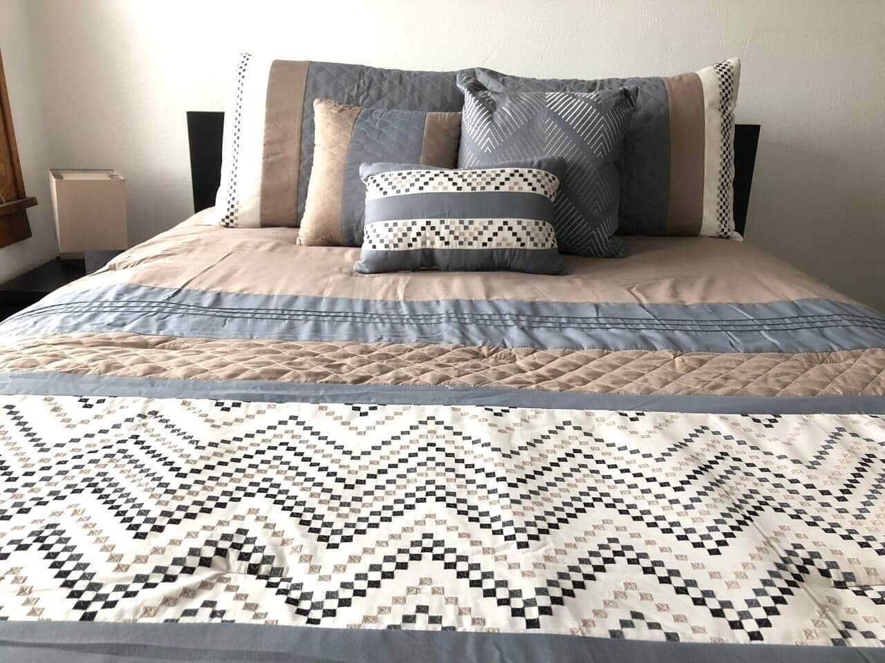 3 habitaciones, tabla de planchar con plancha y wifi gratis 