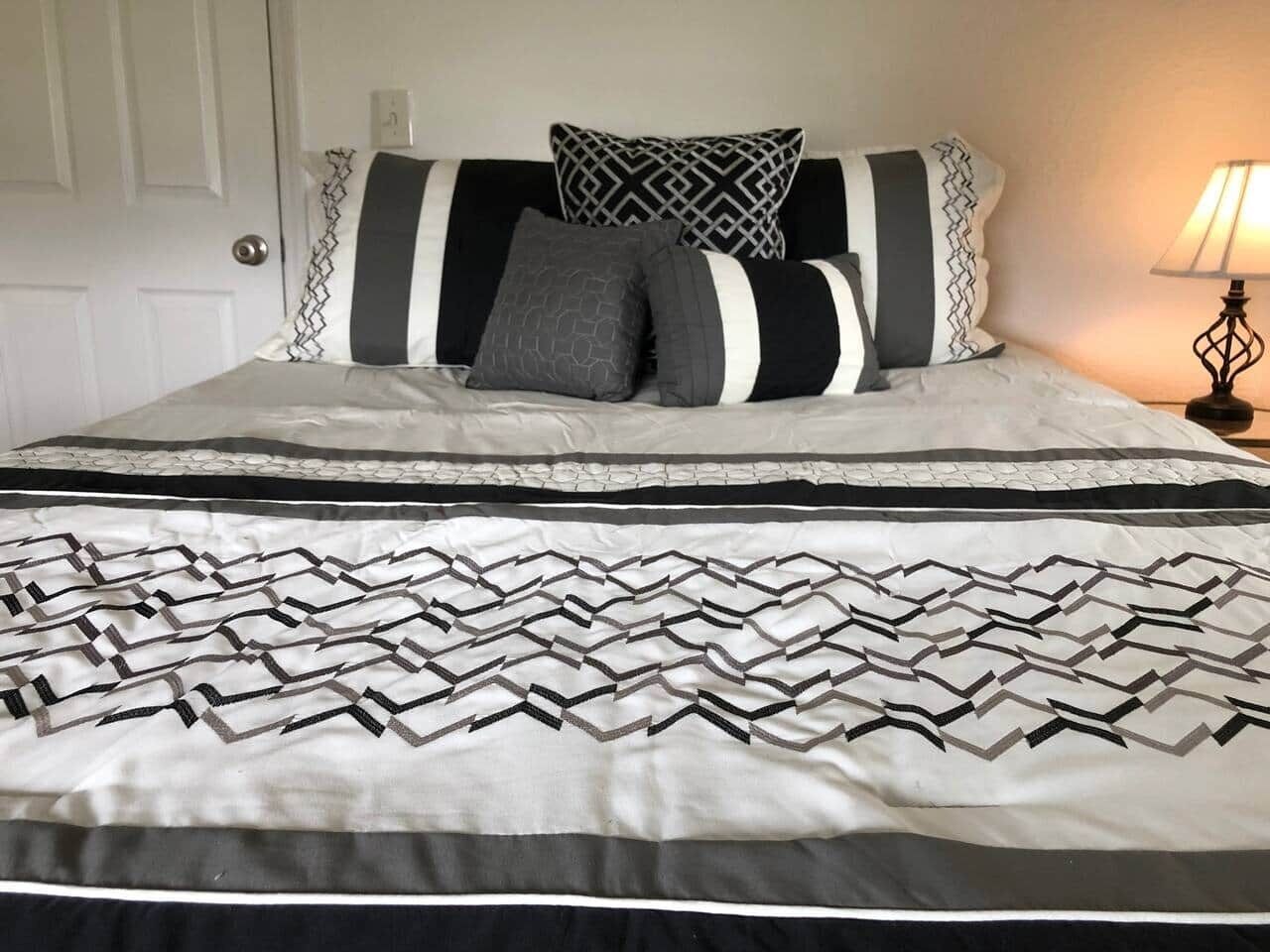 3 多间卧室、熨斗/熨衣板、免费 WiFi、床单