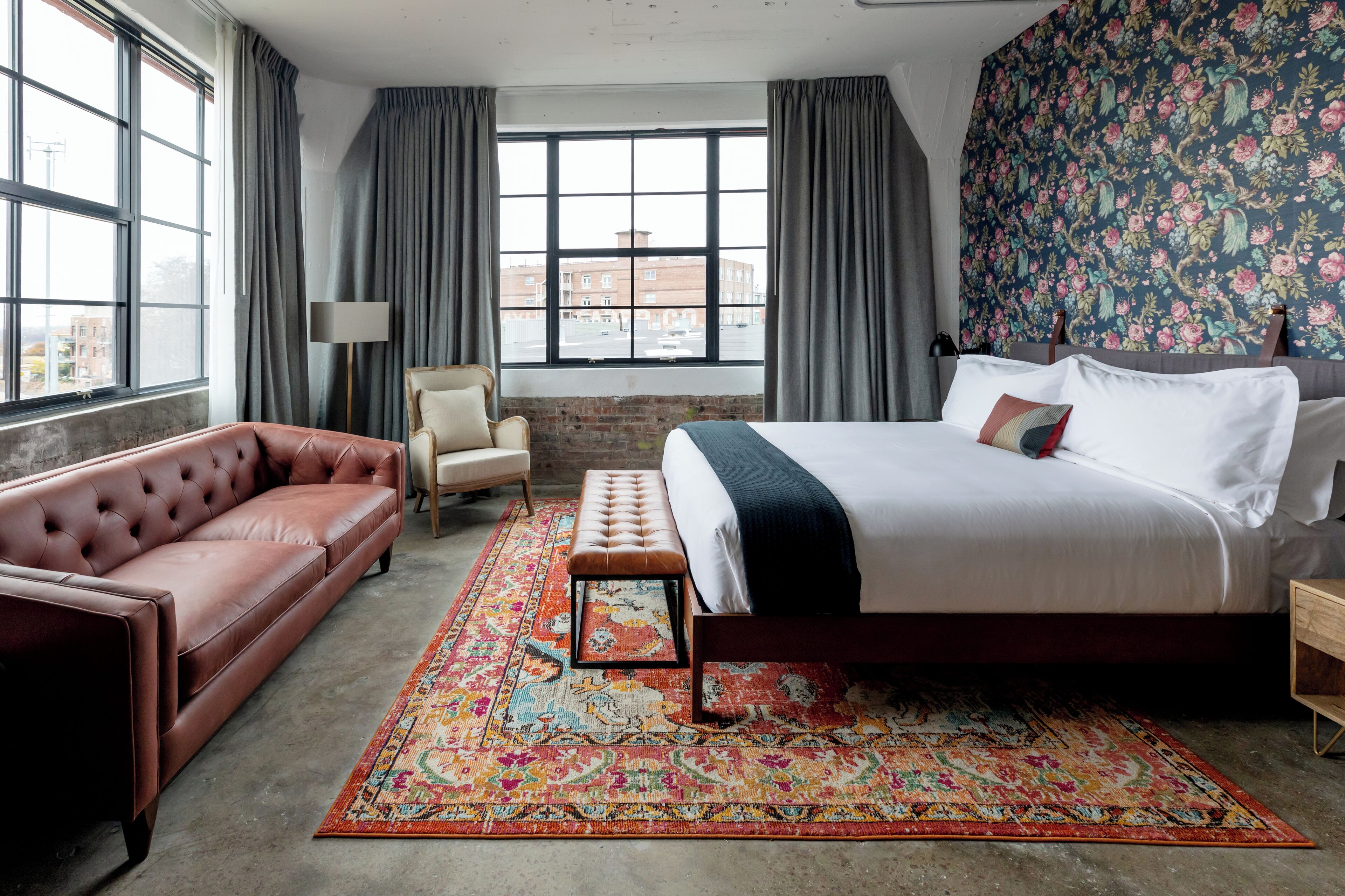 Egyptian cotton sheets, premium bedding, pillowtop beds, minibar