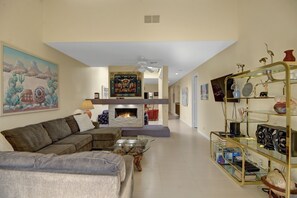 TV, fireplace