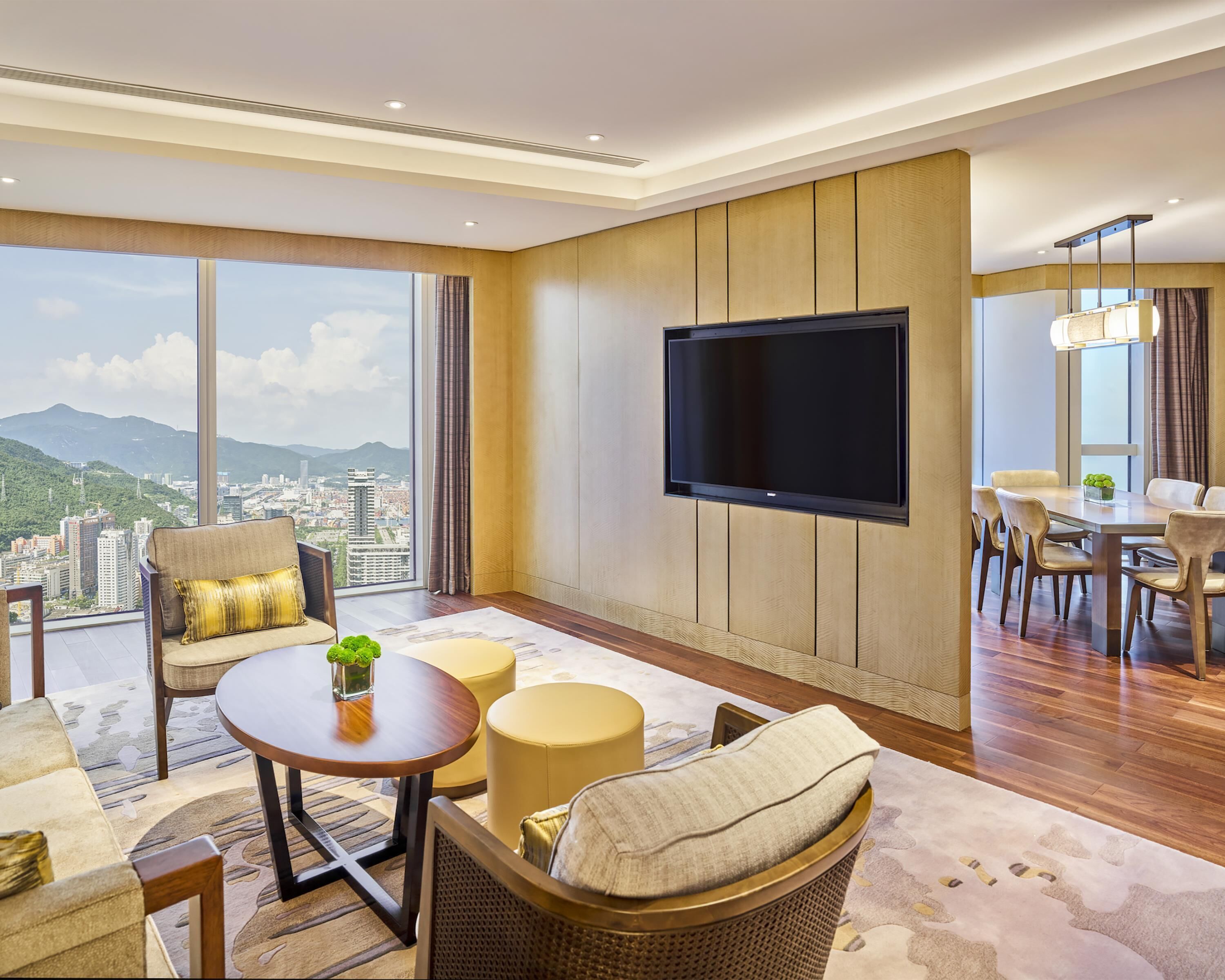 Ropa de cama hipoalergénica, edredón y minibar 