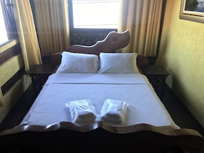 Premium Double Room | In-room safe, blackout drapes, soundproofing, rollaway beds - Paratibela Pousada (Anchieta)