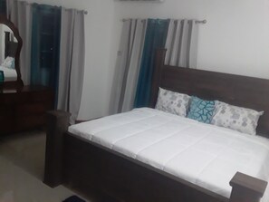 1 bedroom, iron/ironing board, WiFi, bed sheets