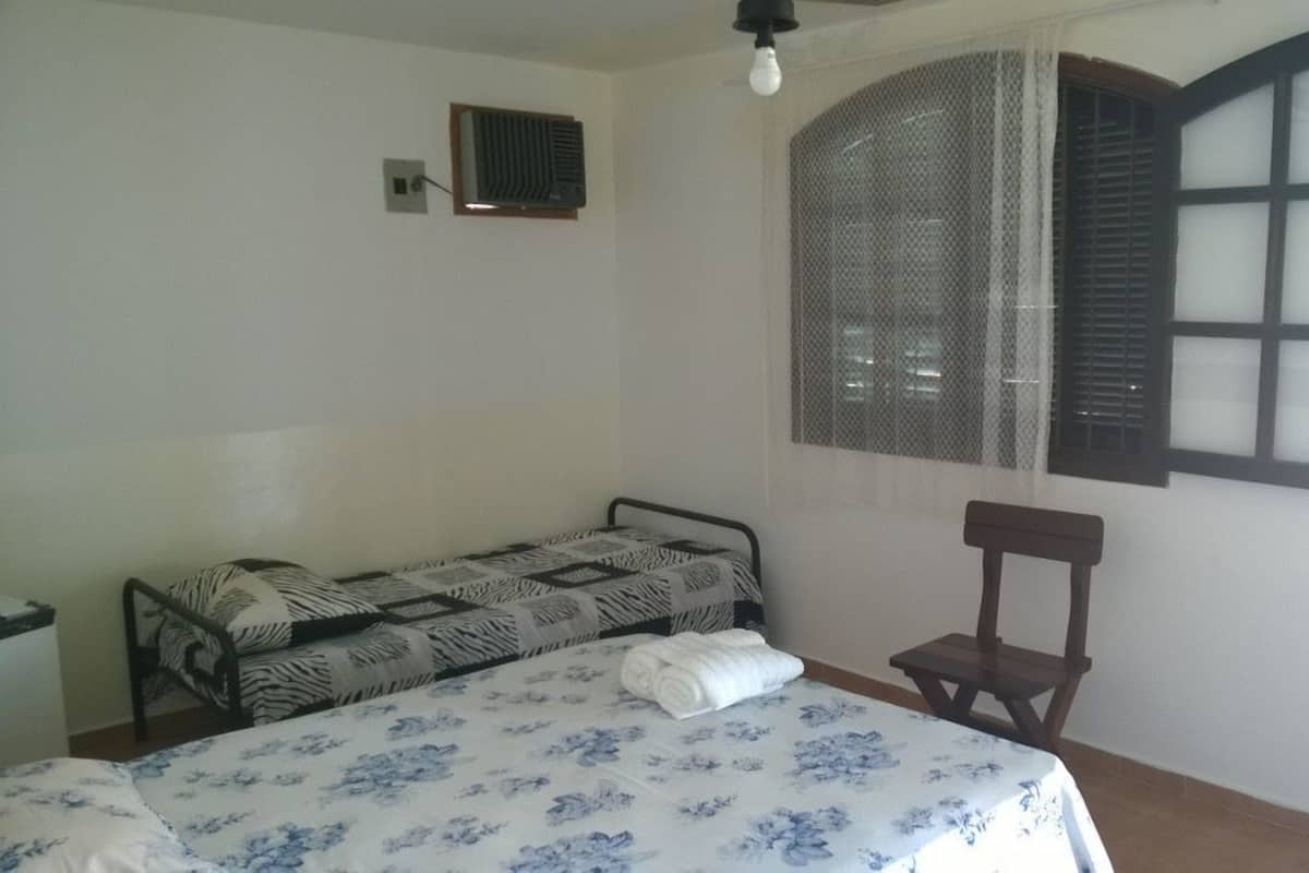 Suite (Tripla) | 1 bedroom, minibar, free WiFi, bed sheets
