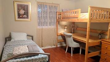 4 habitaciones, wifi gratis y ropa de cama