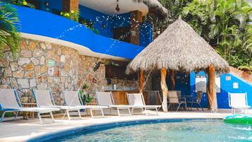 Outdoor pool, sun loungers