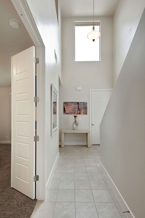 Townhome, 3 Bedrooms | Interior