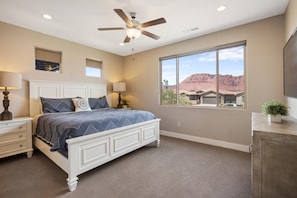 House, 4 Bedrooms | 1 bedroom, bed sheets
