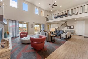 House, Multiple Bedrooms | Living area