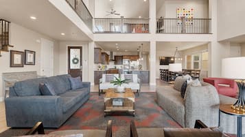 House, Multiple Bedrooms | Living area