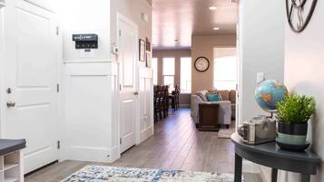 Townhome, 4 Bedrooms | Interior