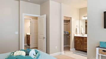 Townhome, 3 Bedrooms | 3 bedrooms, laptop workspace, iron/ironing board, free WiFi