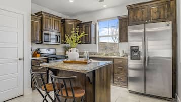 Maison, 3 chambres | Cuisine privée