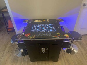 Condo, 4 Bedrooms | Games room